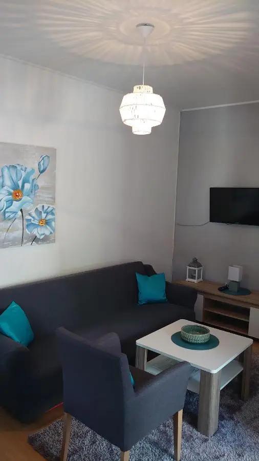 Apartments Tulipan - with free private parking garage
