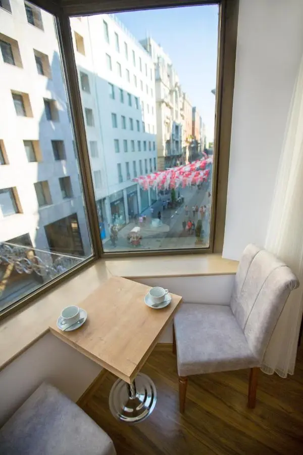 Golden Street Hotel