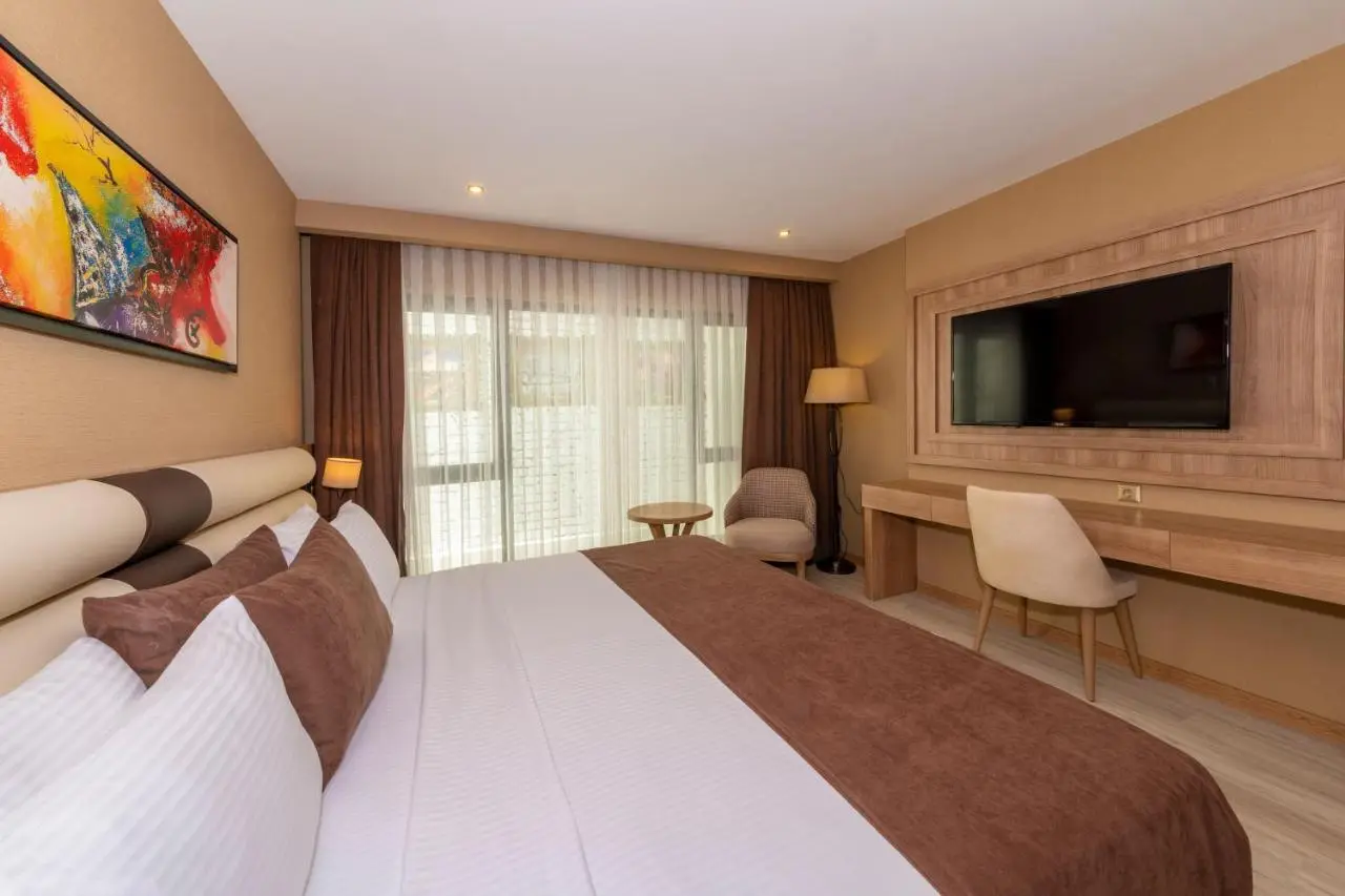 38 Hotel