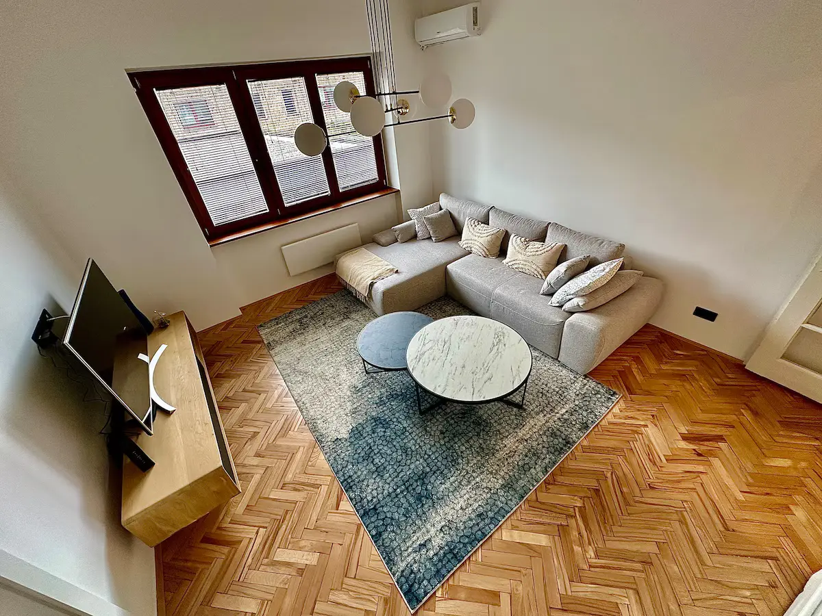 Stylish Prime Location Apartment