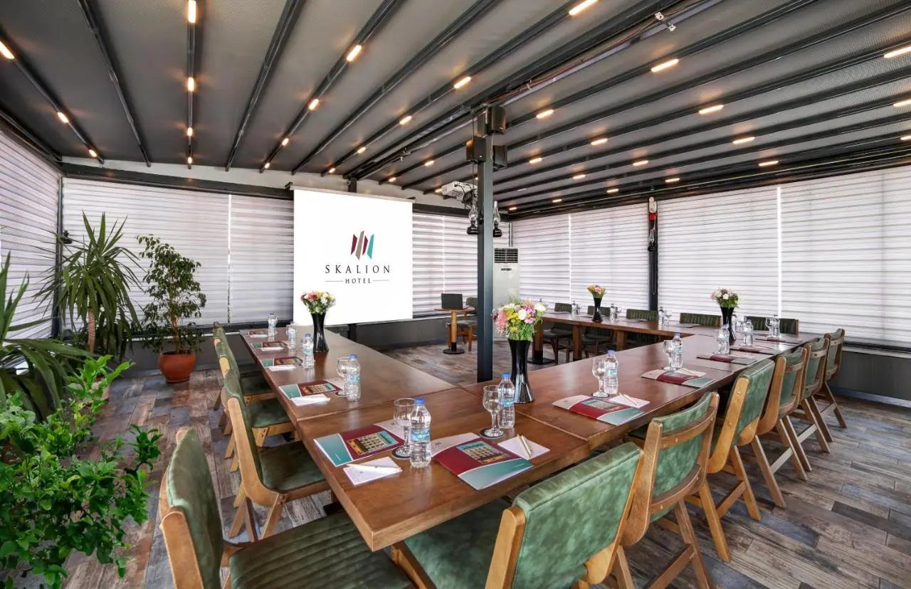 Skalion Hotel