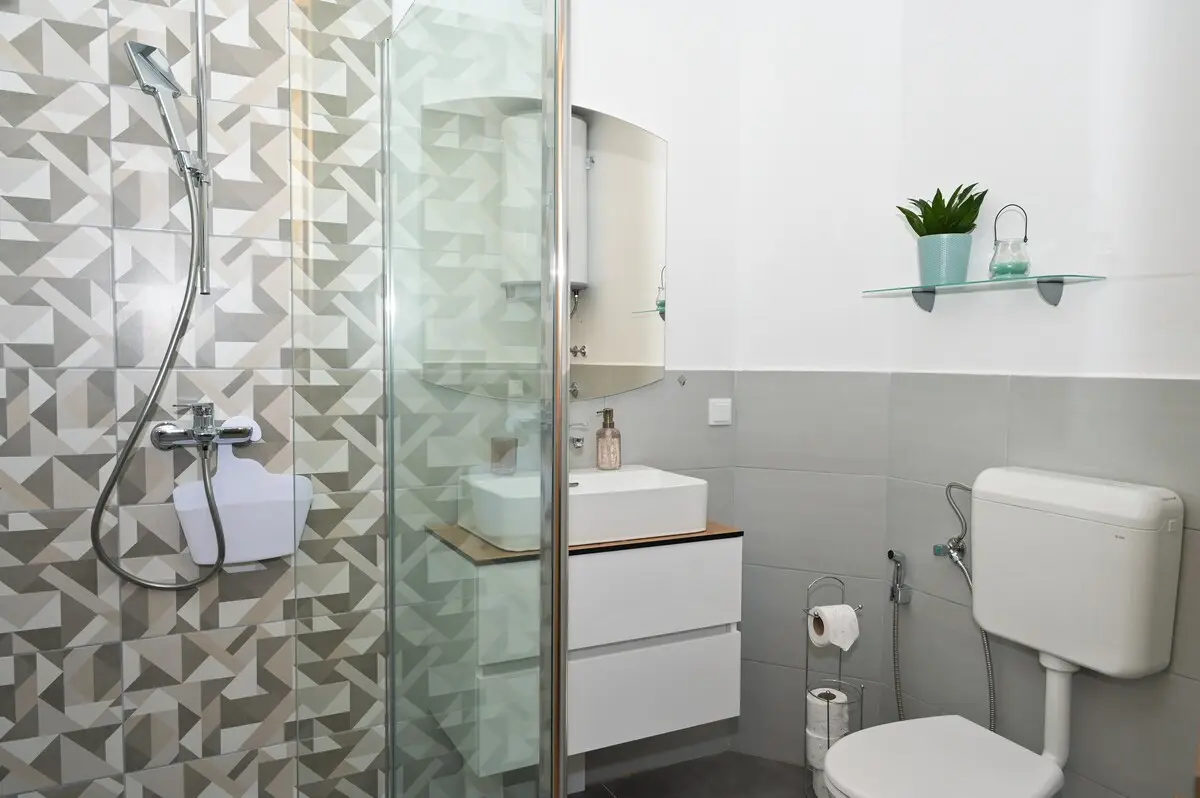 Villa Anita – Two-Bedroom Apartment, 3rd Floor (L)