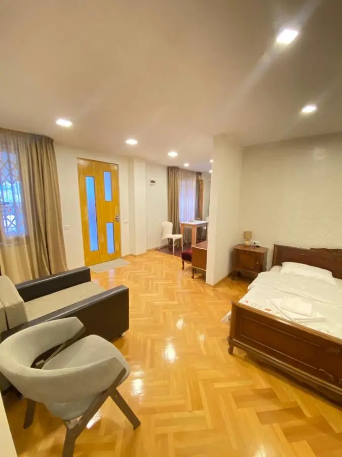 K&N Guesthouse