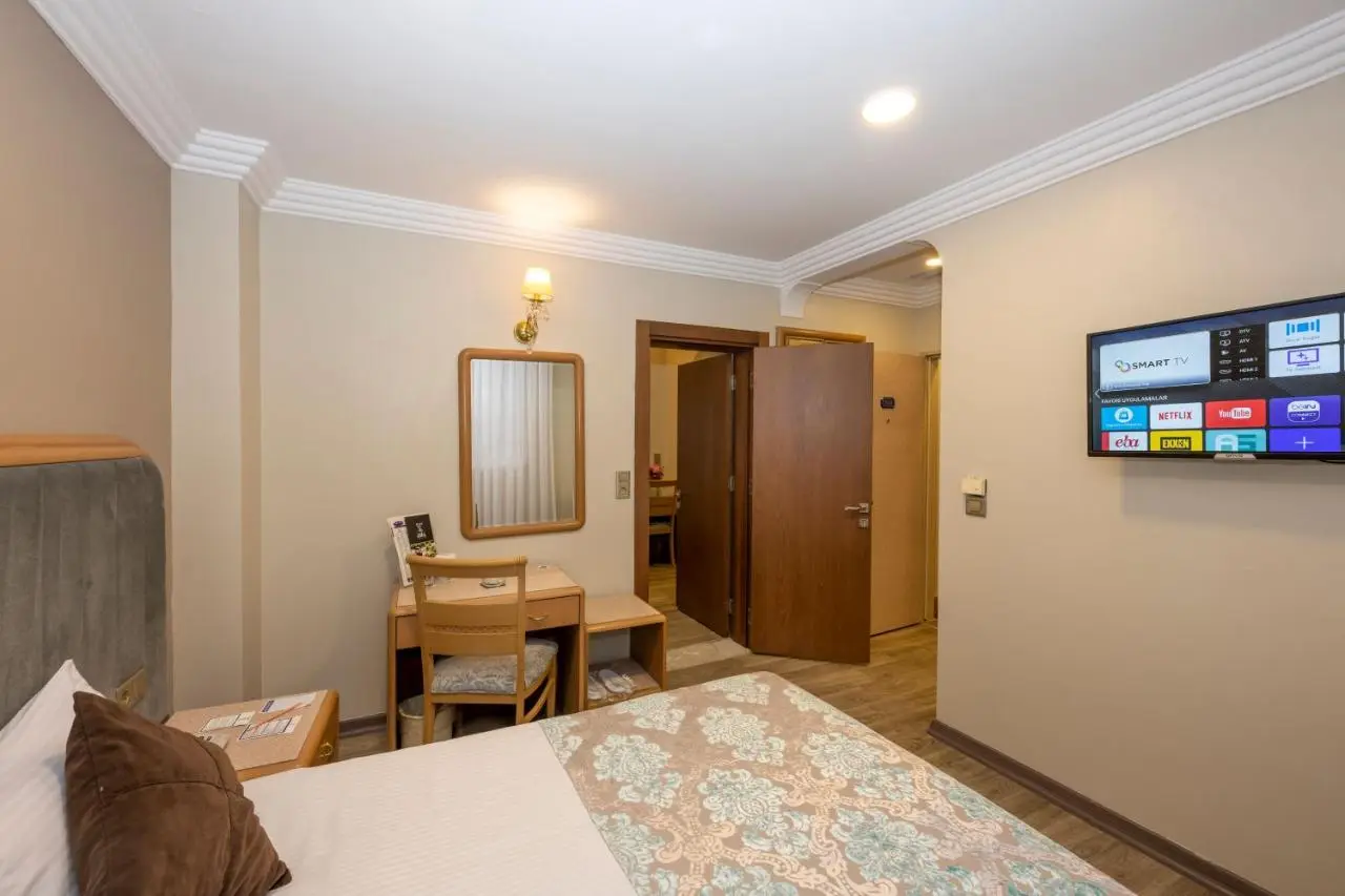 Grand Anka Hotel