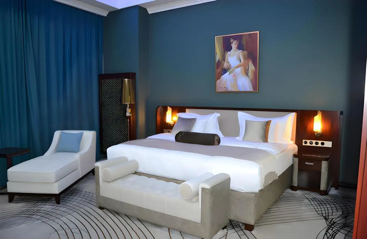 Mariana Trench Hotel & Leisure Resort