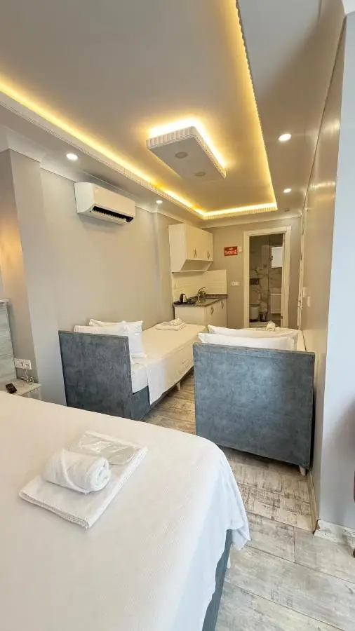 VERSECA HOTEL