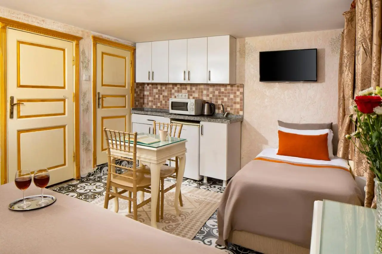 Alhambra Apart Hotel