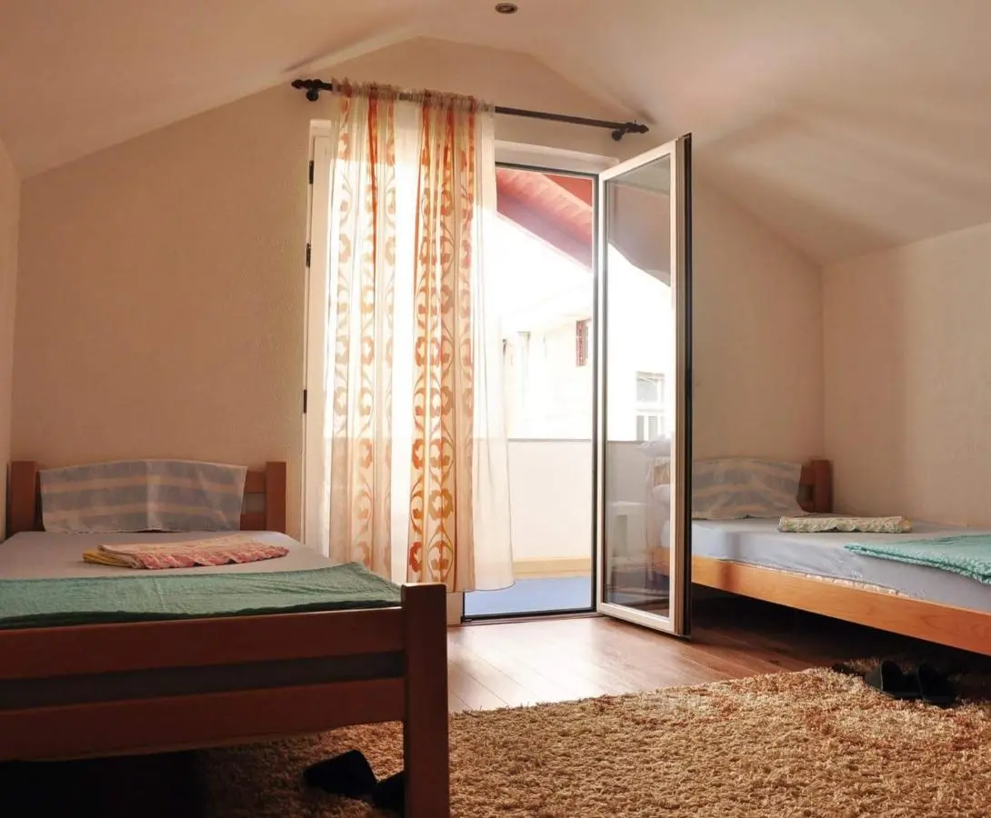 Guest House Mirza
