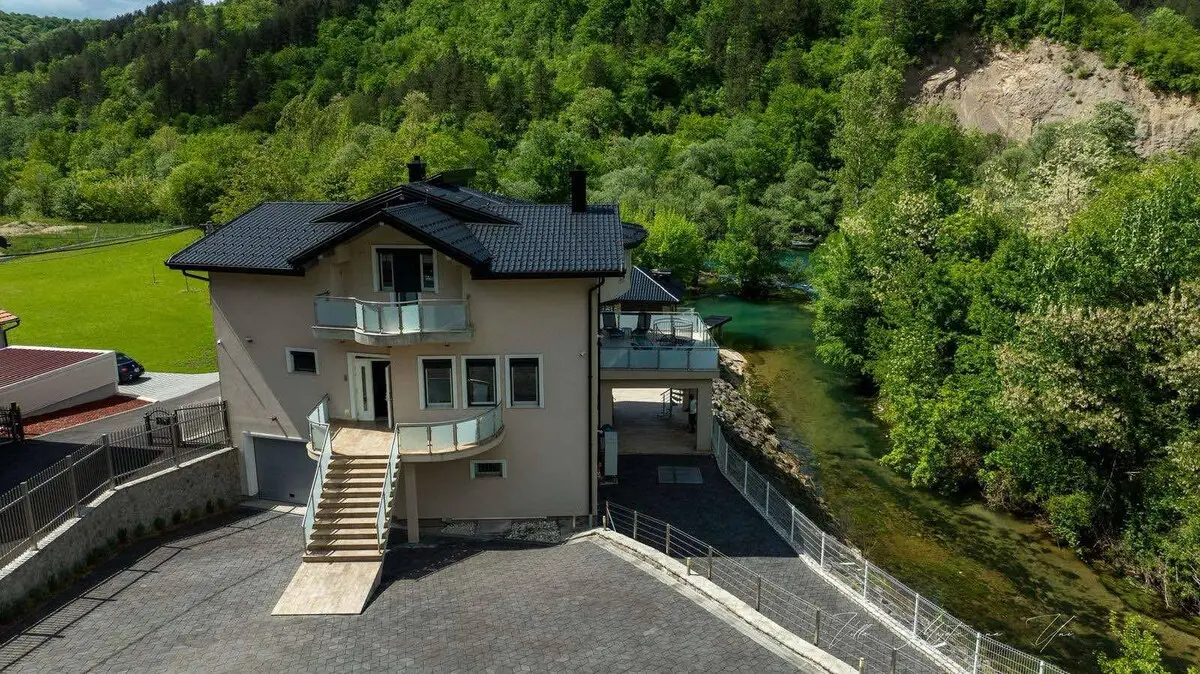 Villa Majestic na Uni
