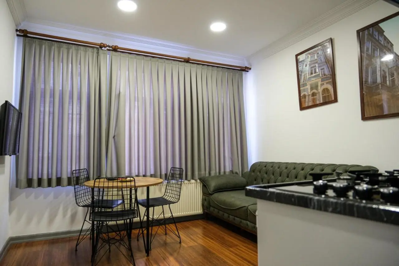 Taksim Neo Pera Suites
