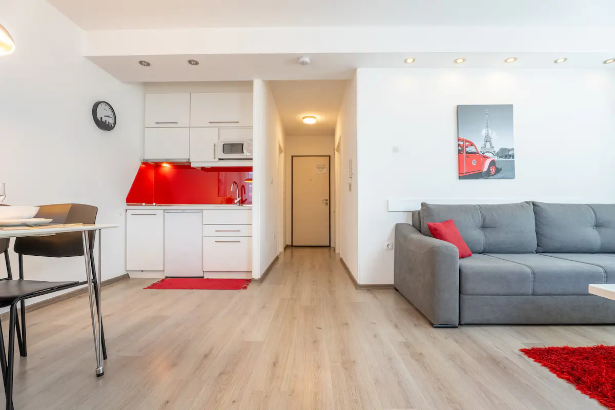 Elegant Sanctuary Near Bascarsija + Private Garage