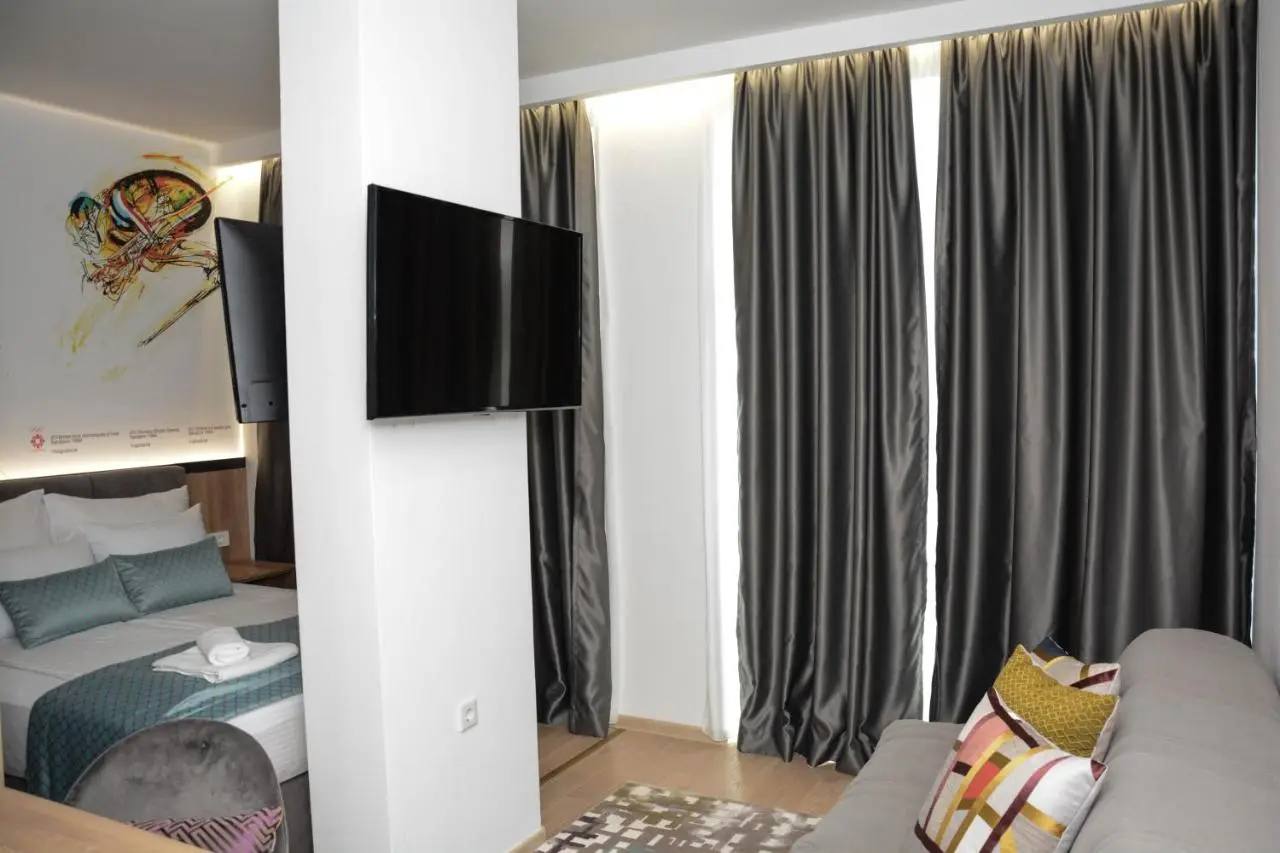 OLYMPIC 84 Apartments