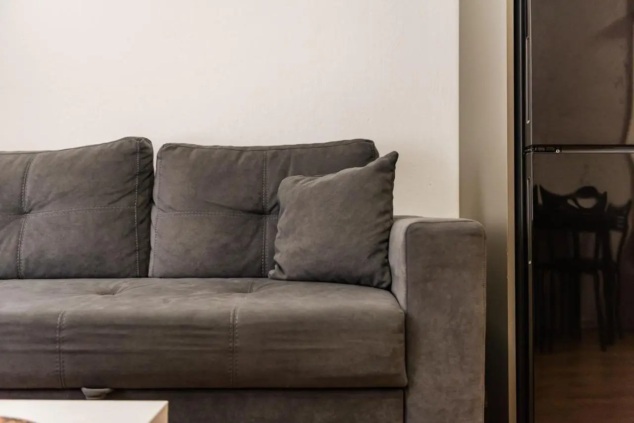City Center Apartment Cozy 1BR with Patio by PikHost