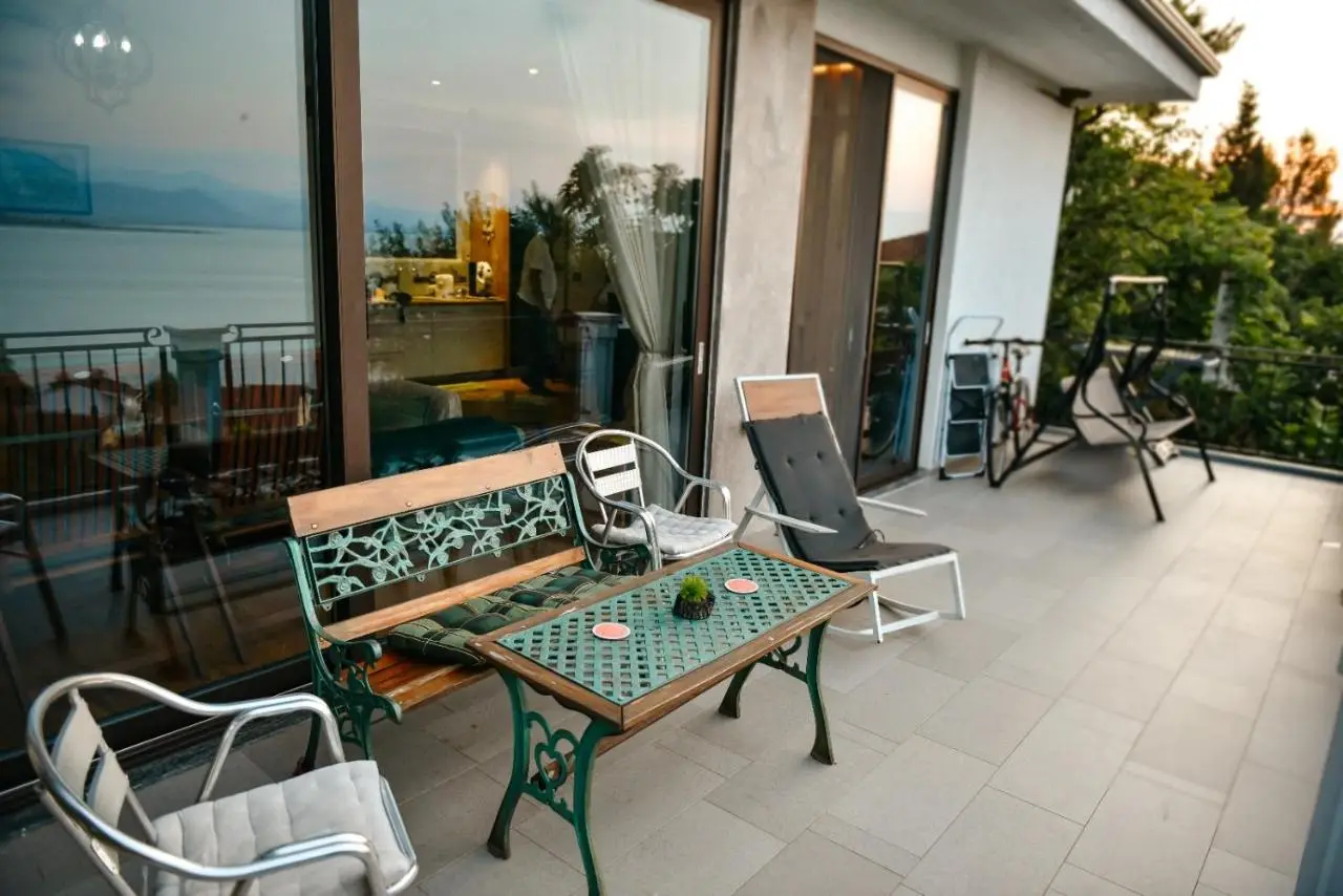 Panoramic View over Shkodra's Lake - Serena Home