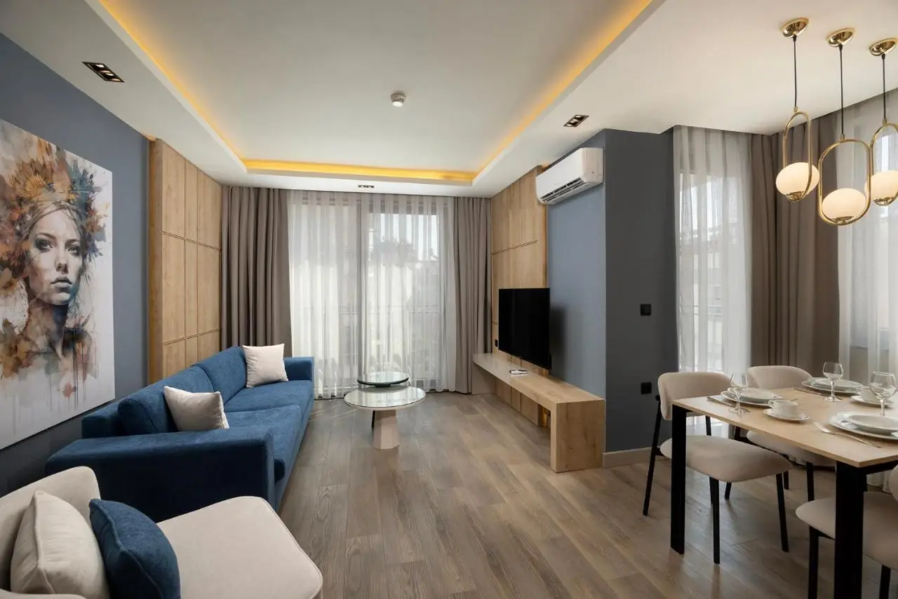 The Room Hotel & Apartments