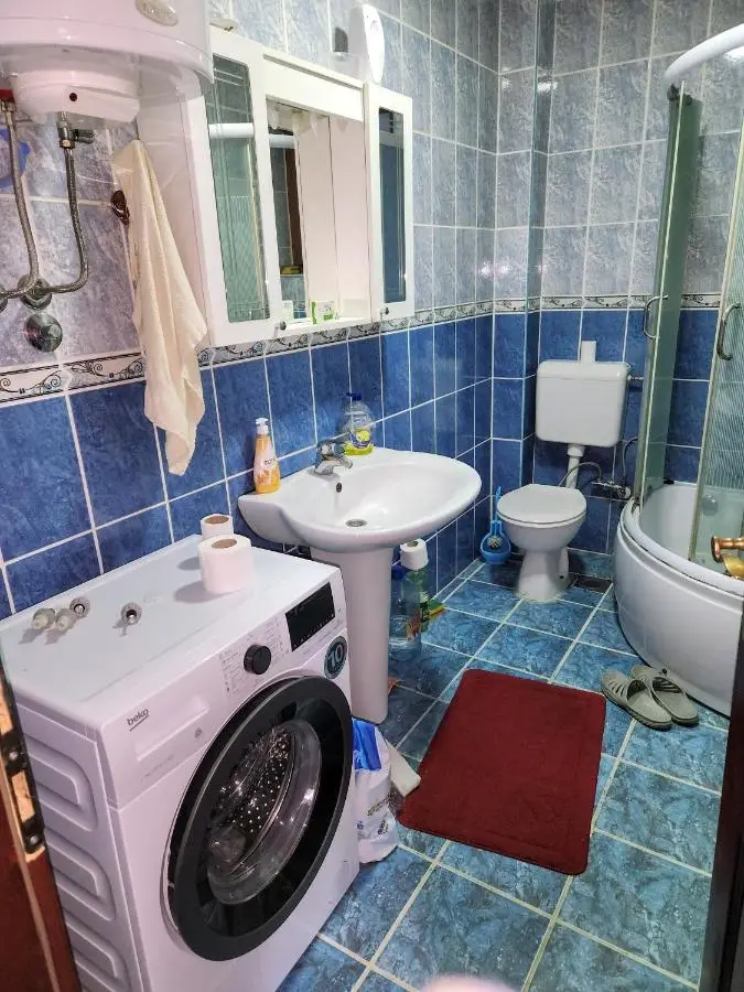 Grand AC Residence with Garden & Parking
