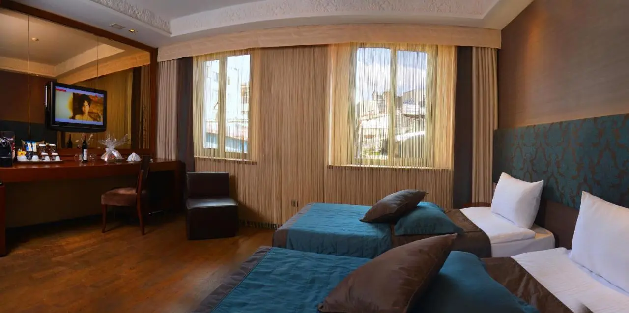 Pera Tulip Hotel & SPA