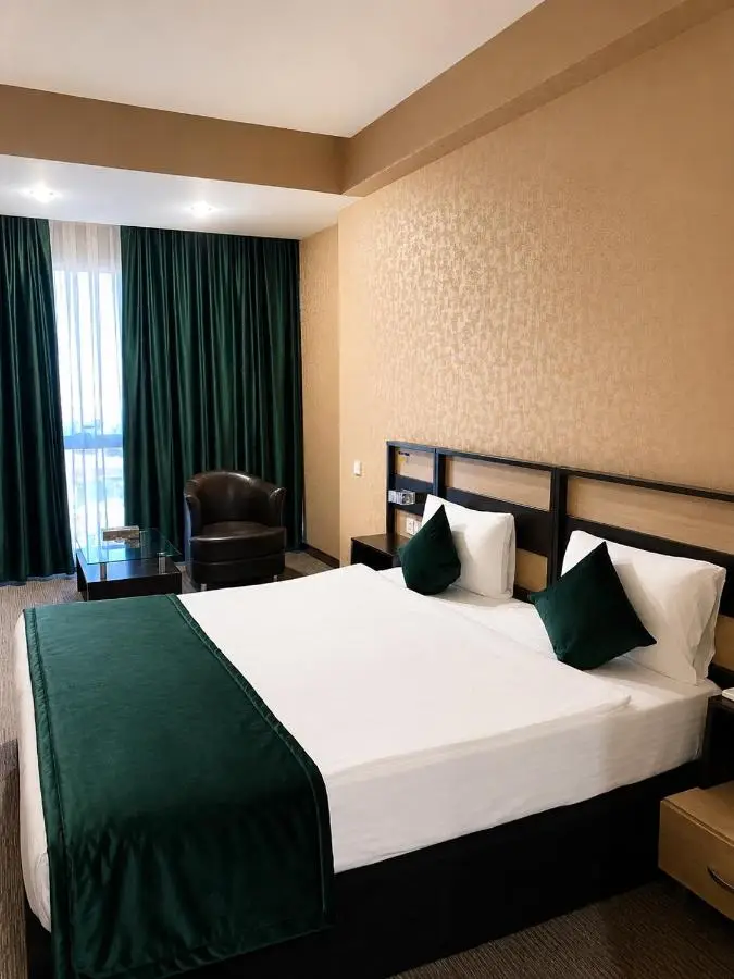 Days Hotel By Wyndham Baku