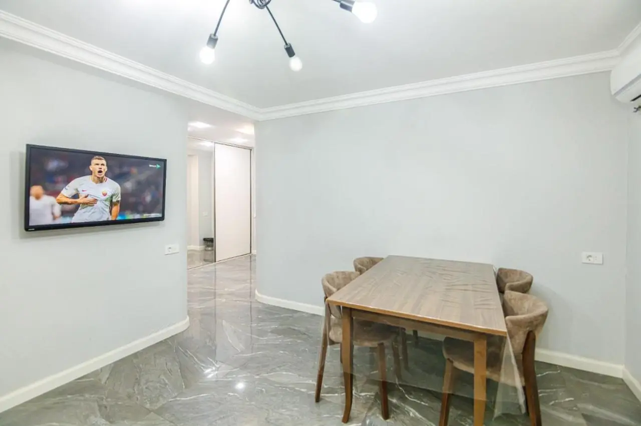 Nizami Street New Apartment Mojo