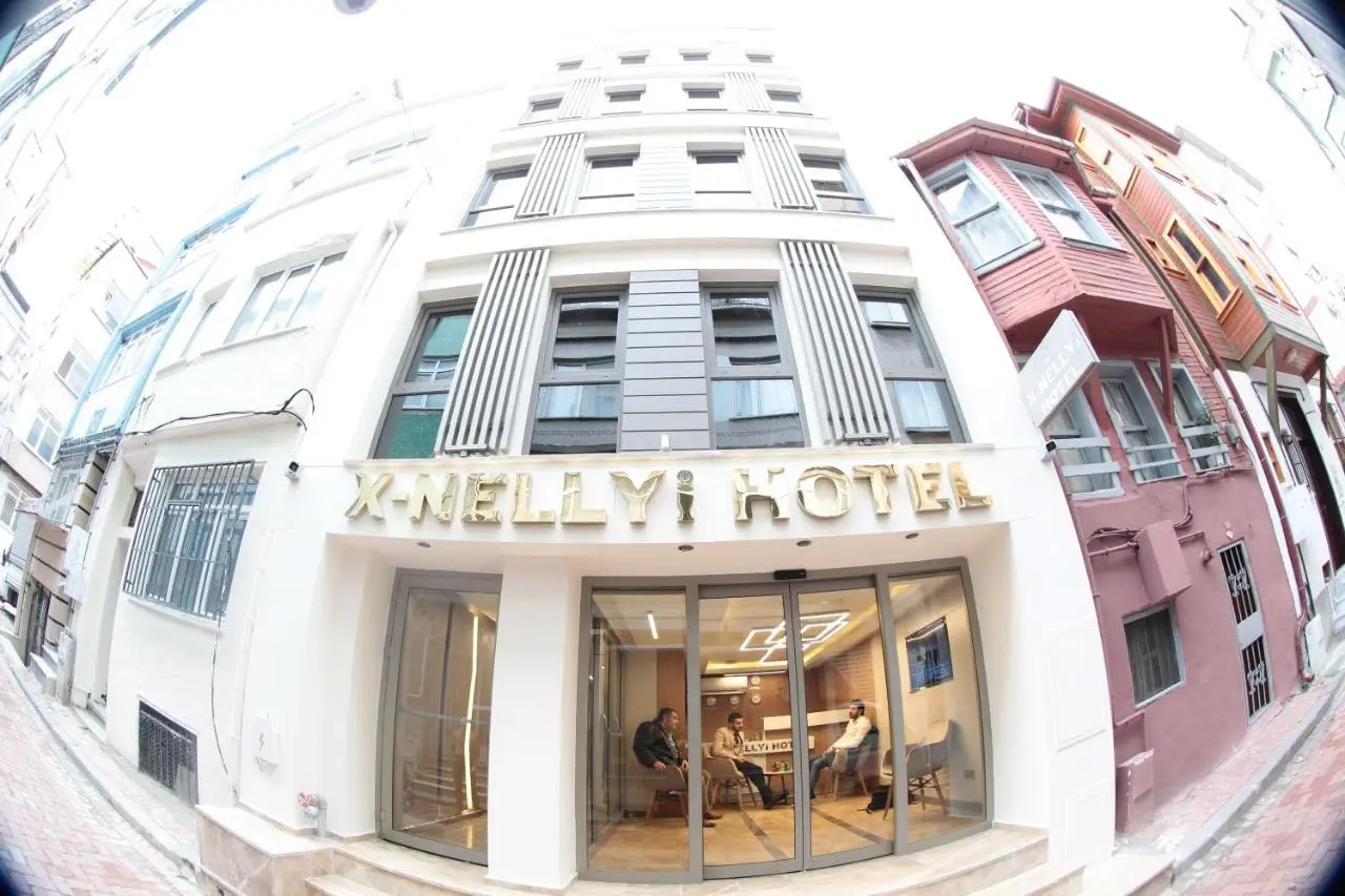 X-NELLYİ HOTEL