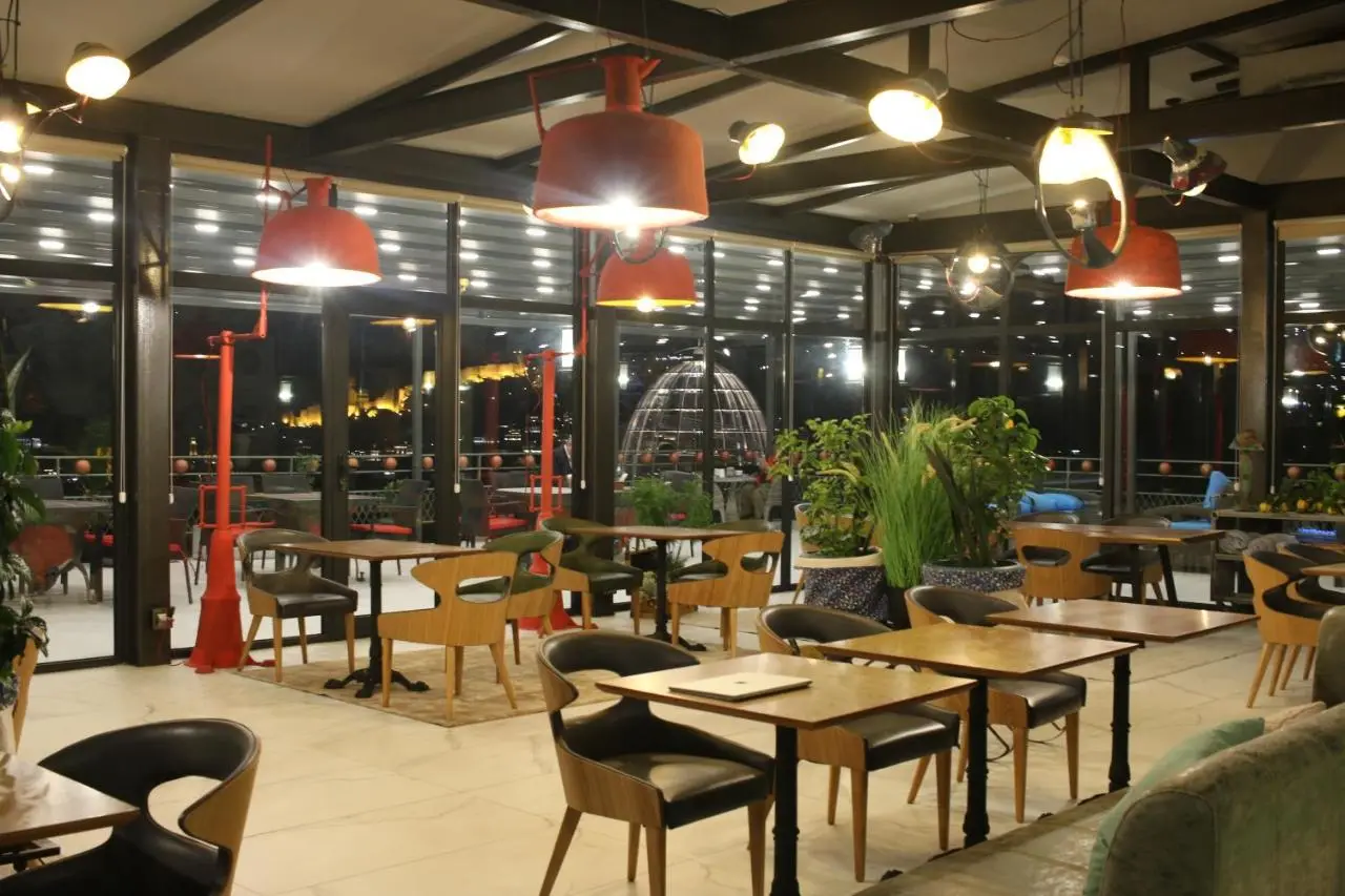 Brim Hotel