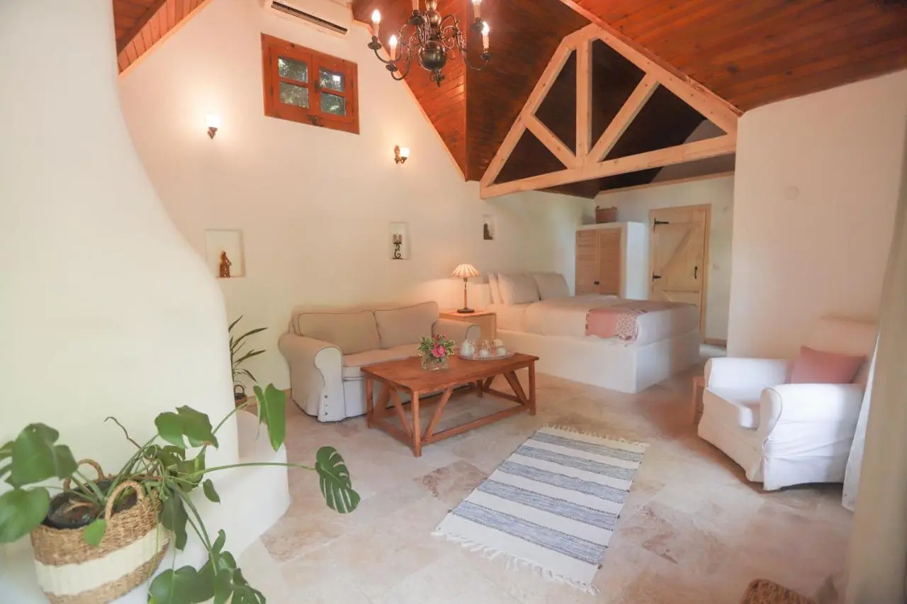 Tranquilla River Lodge