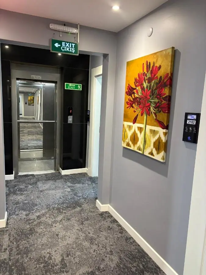 Business Life Hotel Güneşli