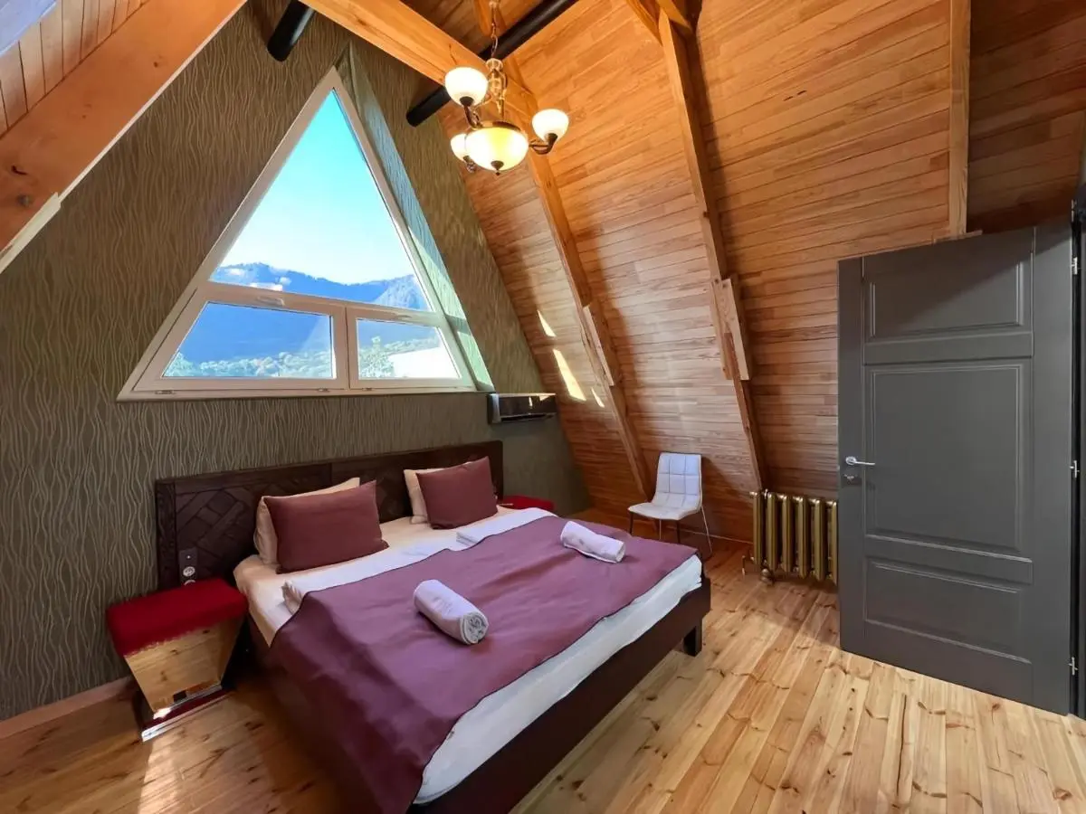 Trigon Villa Family , HOT POOL ,SAUNA,JACUZZI