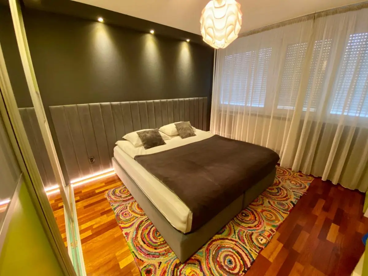 Apartment 8