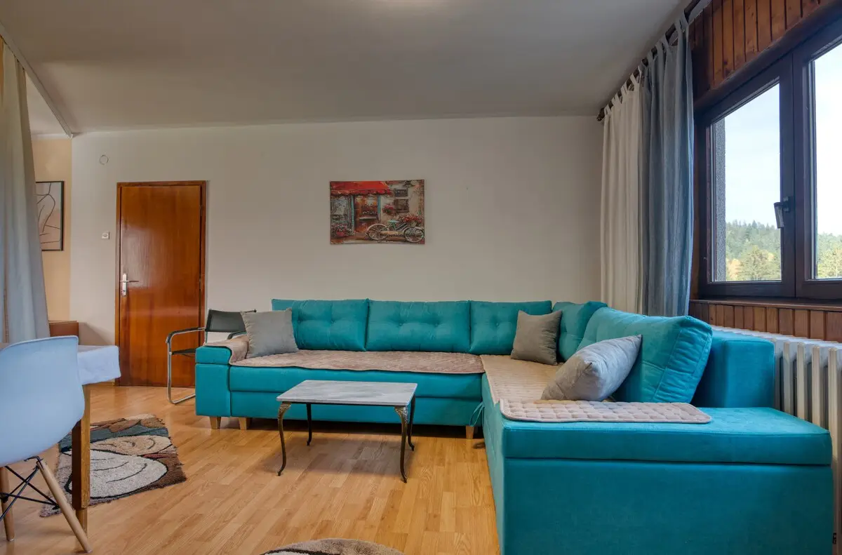 Apartment 110 m2 * 4 bedrooms * up to 13 people