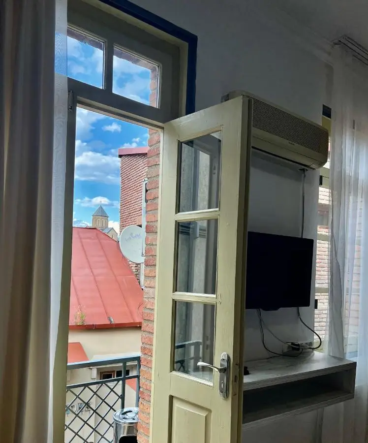 Vernisa Hotel