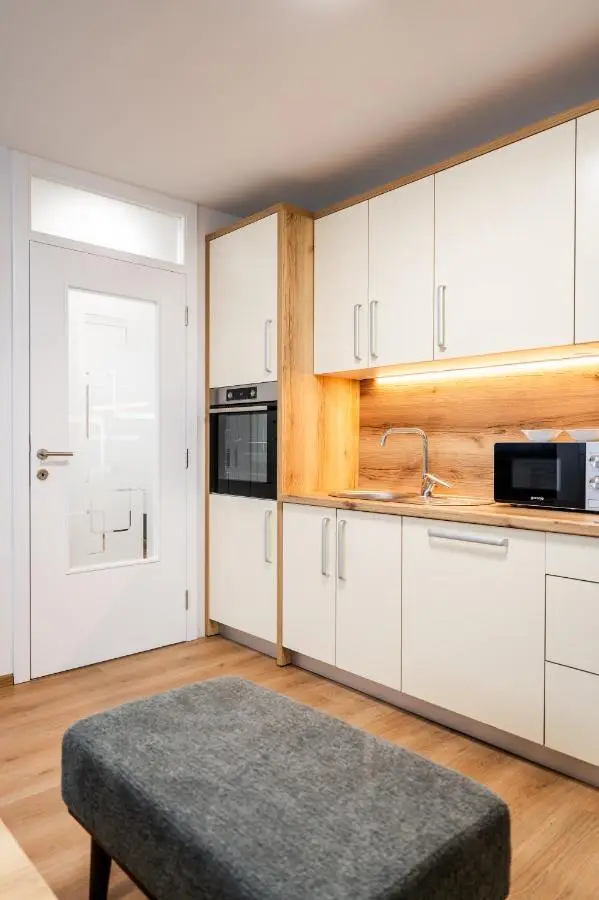 Lelas Apartments - free parking