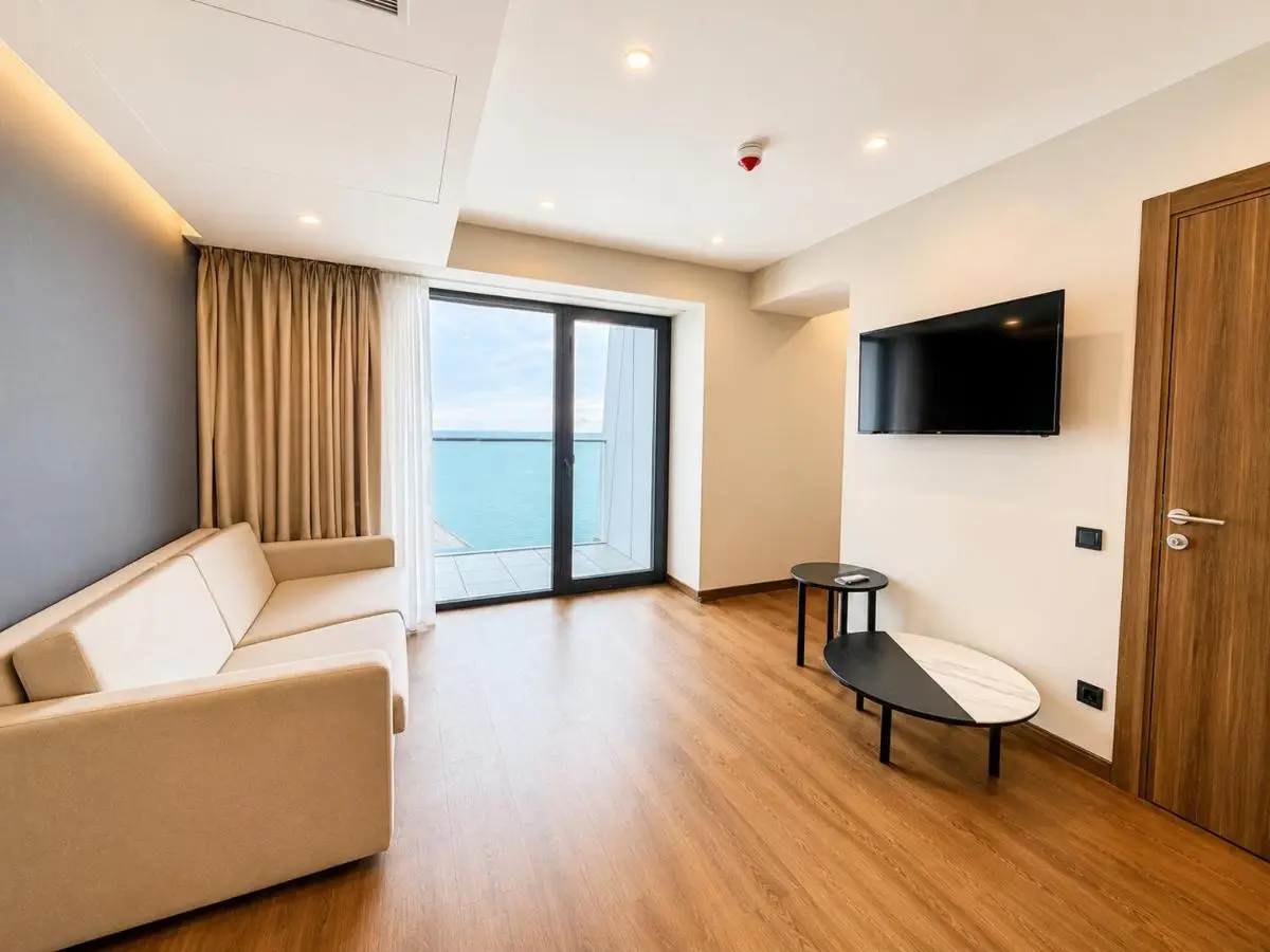 Veliora Residence at Alliance Privilege