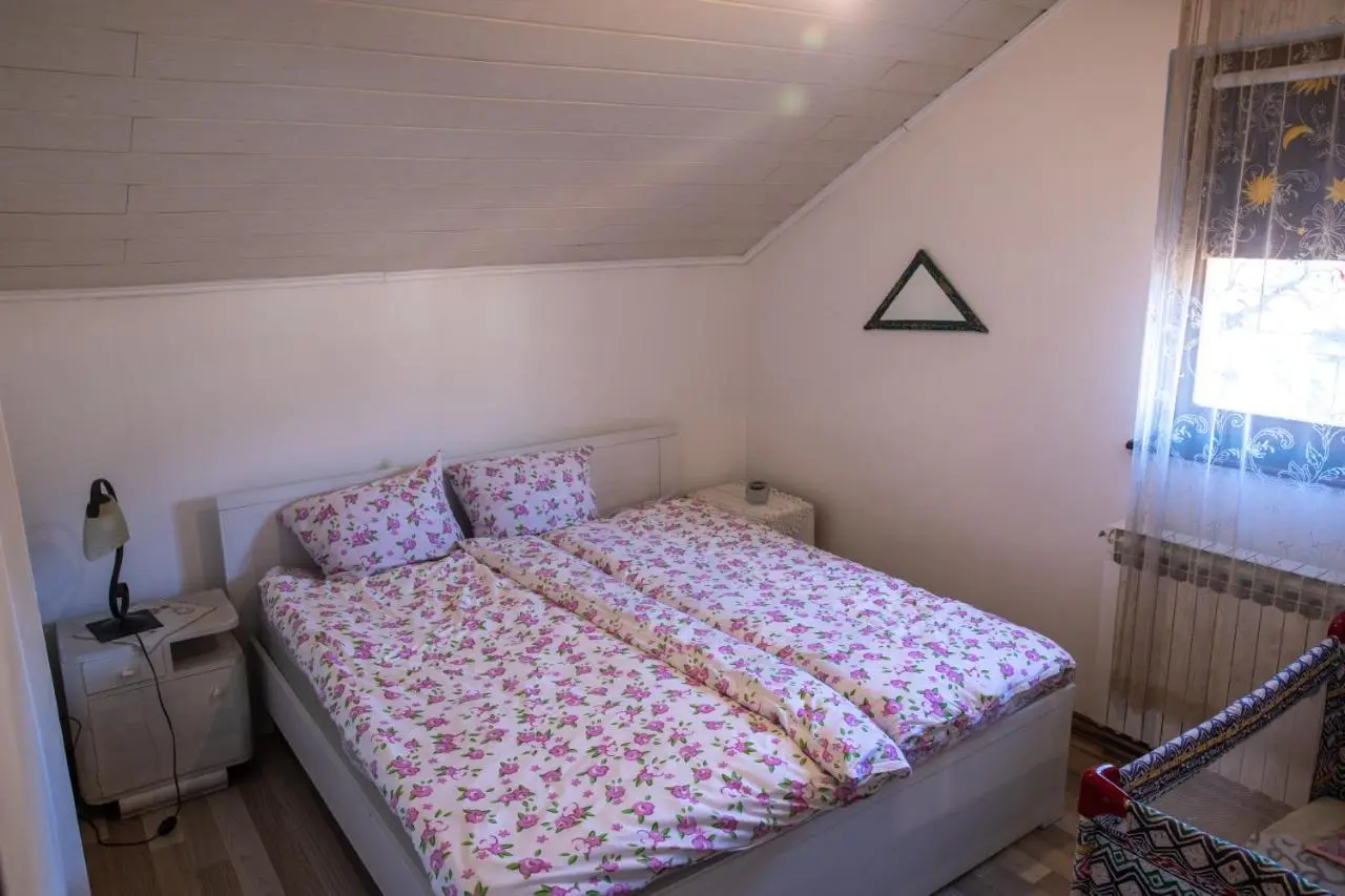 Guest House Fena