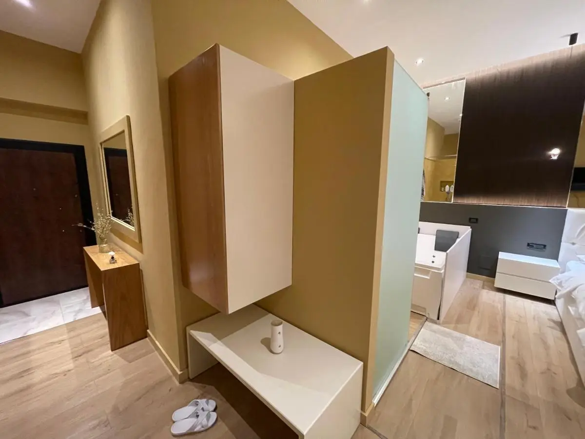 Luxury Jacuzzi Suite- Astir,Tirana