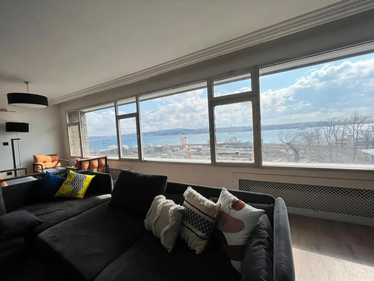 Stunning Sea View Amazing Flat 4BR 2BA AC
