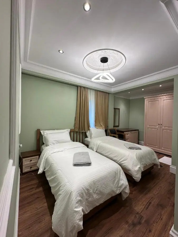 Flored Hotel