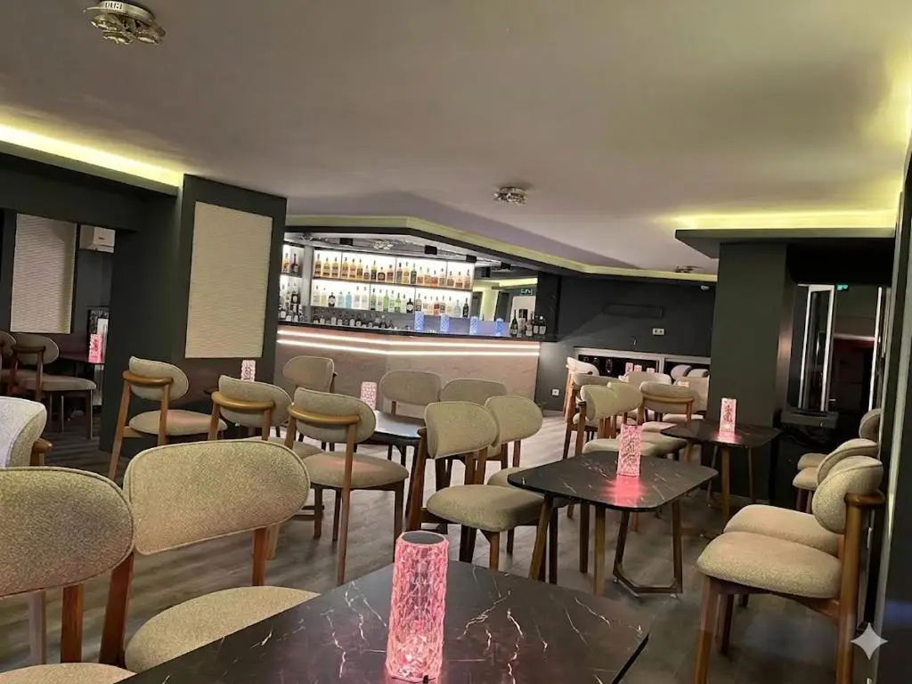 Artan Hotel