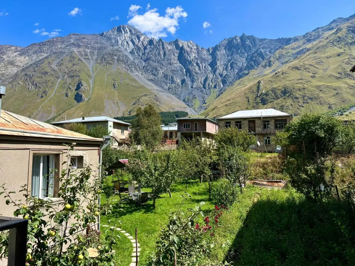 Kazbegi Green Yard