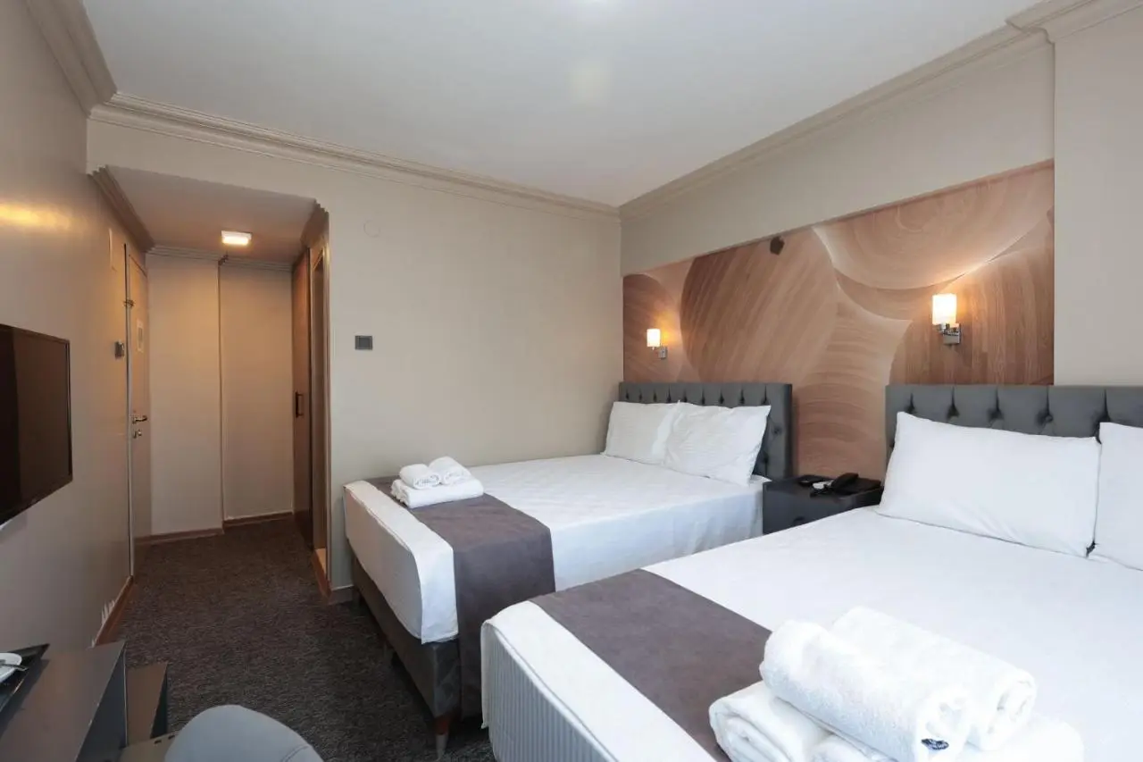 BURSA LOYAL CiTY HOTEL