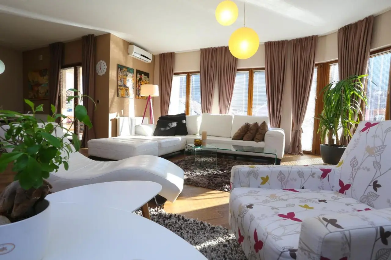 Farah Superior Apartments
