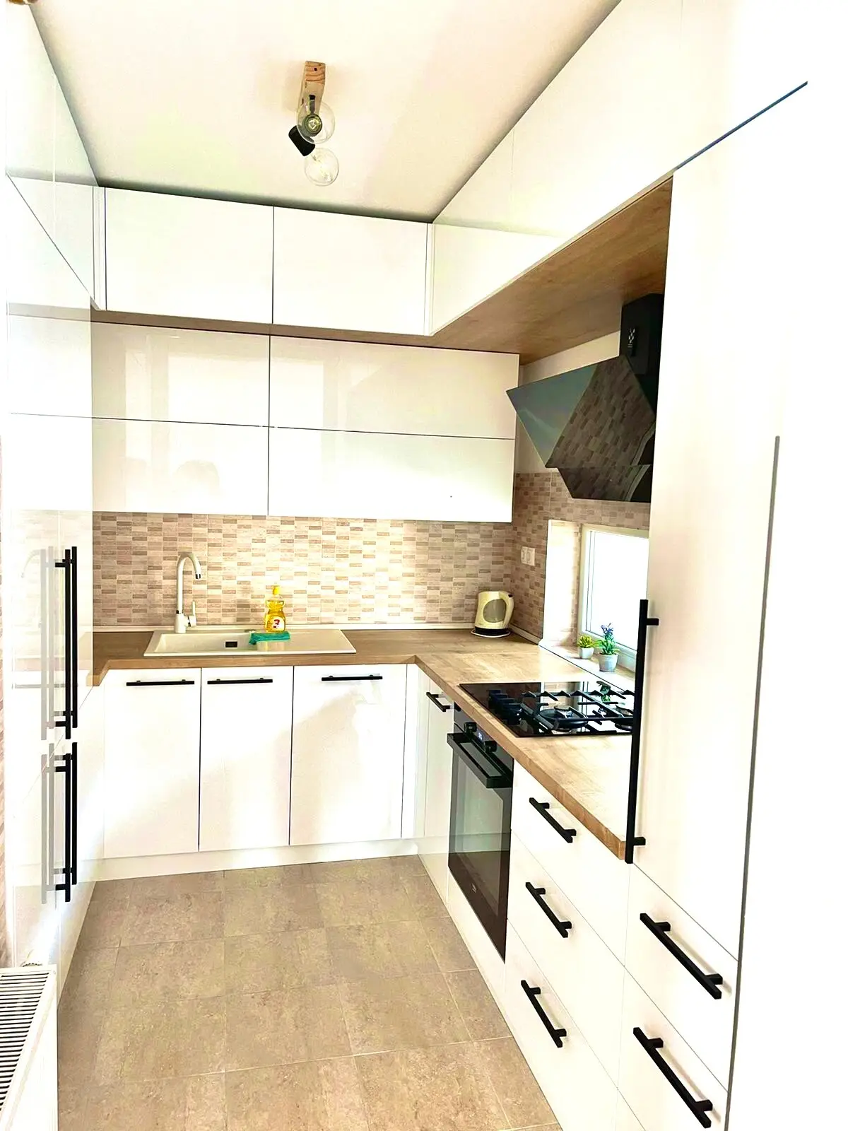 Quiet Luxe Apartment