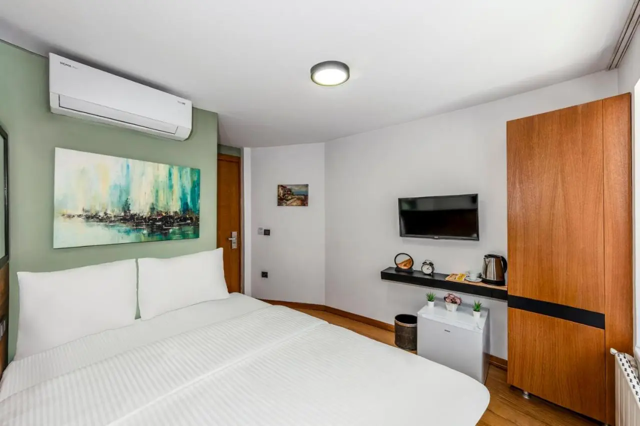 The Xenia Hotel