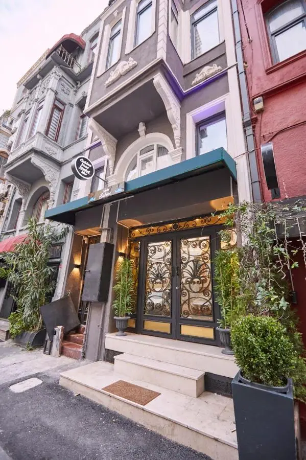 Sabina Hotel near Grand Bazaar, city center