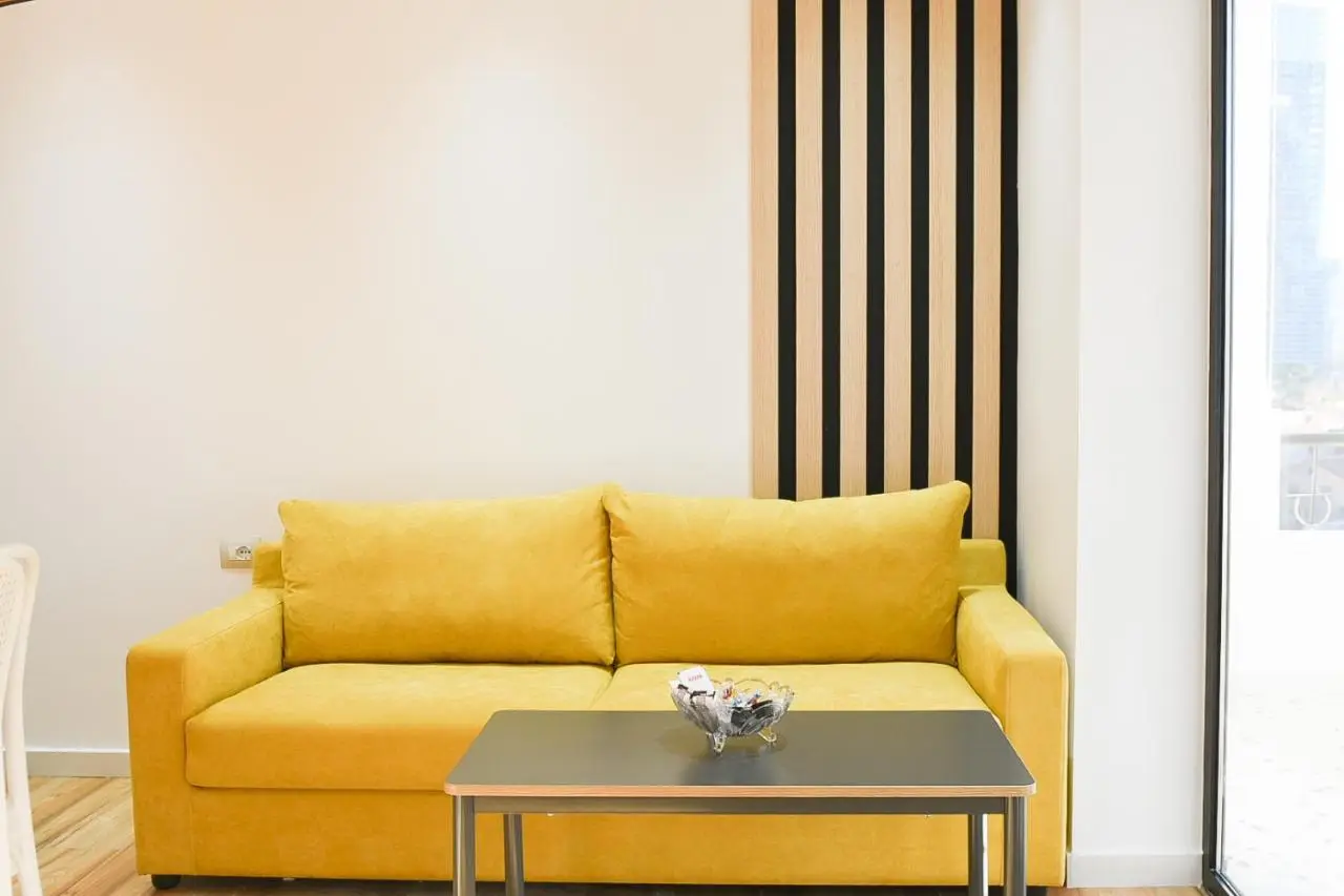 Matisse No3 - One Bedroom Apartment With Balcony