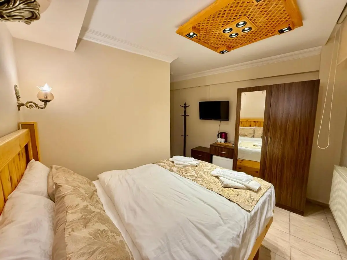 Magnificent Hotel