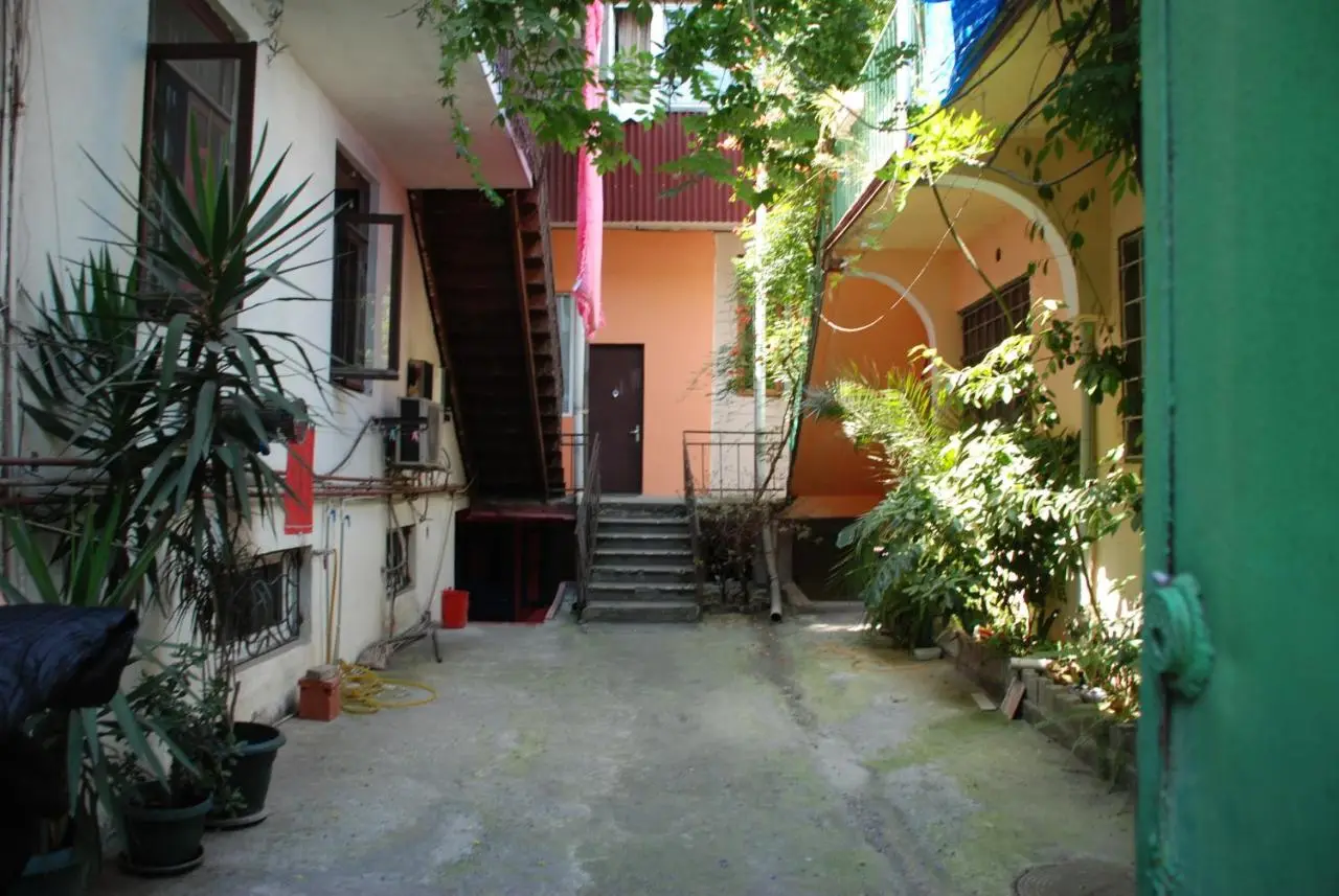 Apartment on Parnavaz Mepe 72