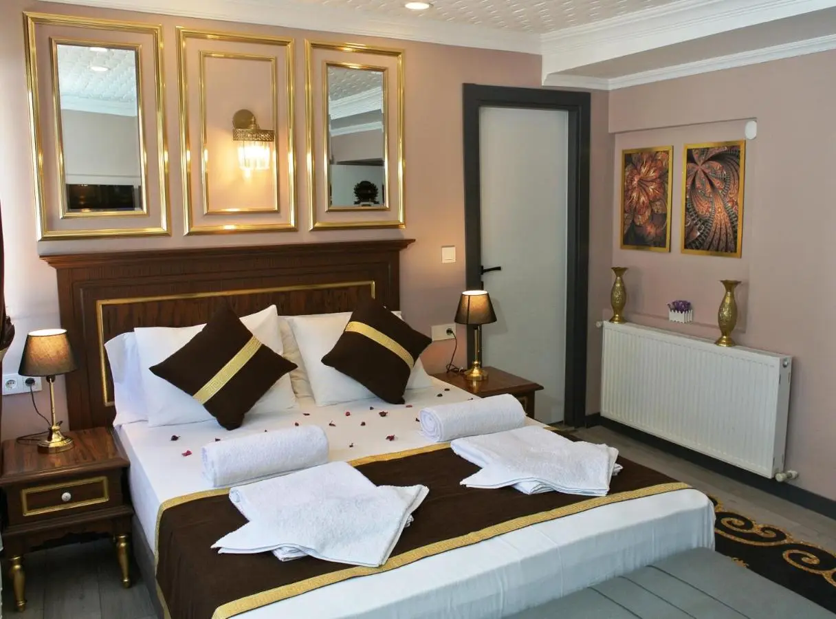 Emirhan Guesthouse & Suites