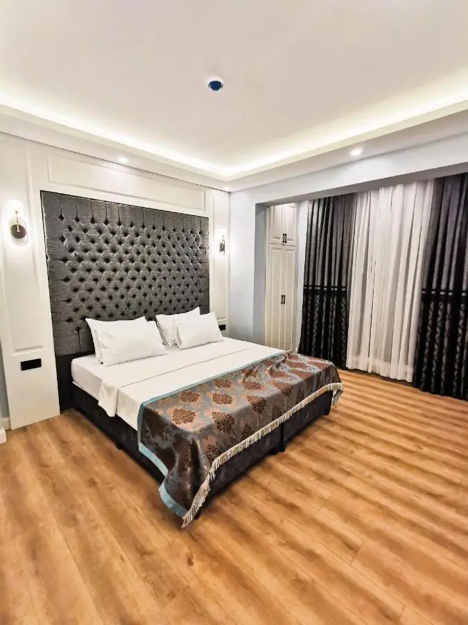 Luxx Garden Hotel
