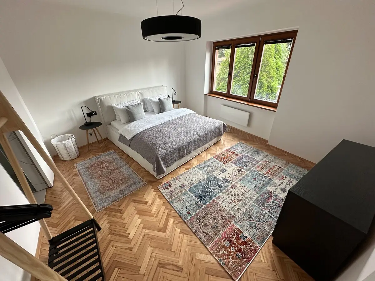 Stylish Prime Location Apartment